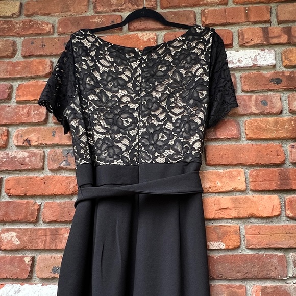 JESSICA HOWARD 18 jumpsuit black v neck short sleeve - Picture 13 of 13